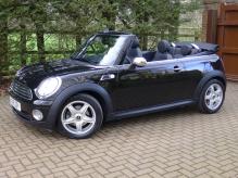 UK REGISTERED LEFT HAND DRIVE MINI COOPER CONVERTIBLE AUTOMATIC WITH SAT NAV