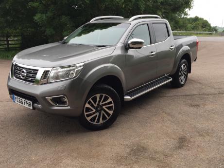 Nissan Navara Tekna Double Cab Pickup. Automatic. 2.3DCi 190 BHP