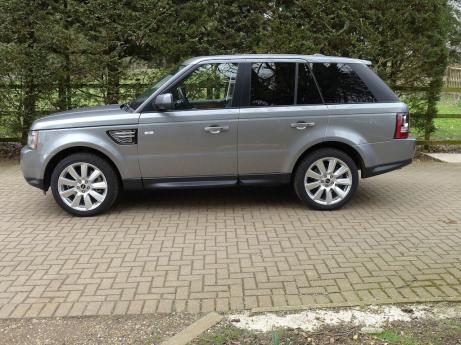 LEFT HAND DRIVE RANGE ROVER SPORT 3.0 HSE DIESEL AUTOMATIC.