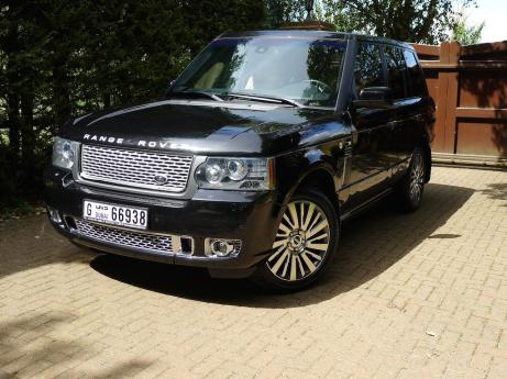 2010 Model Year LEFT HAND DRIVE Range Rover Vogue SE 5.0 Petrol