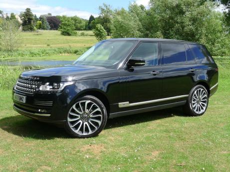 UK registered LEFT HAND DRIVE RANGE ROVER VOGUE SE LWB 3.0 SUPERCHARGED PETROL